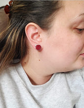 Load image into Gallery viewer, Scarlet