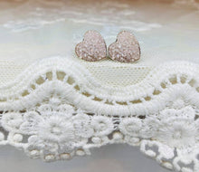 Load image into Gallery viewer, Crush