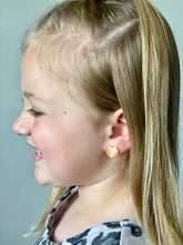 Load image into Gallery viewer, Magnolia