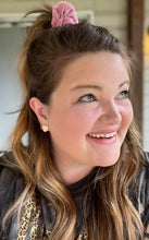 Load image into Gallery viewer, Magnolia