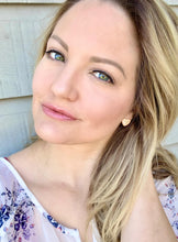 Load image into Gallery viewer, Magnolia