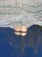 Load image into Gallery viewer, Magnolia