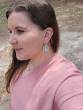 Load image into Gallery viewer, Dangles - Field of Daisies