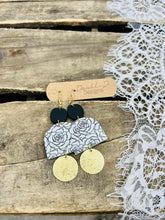 Load image into Gallery viewer, Dangles-Lavish