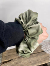 Load image into Gallery viewer, Scrunchie -Aspen