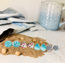 Load image into Gallery viewer, Iceberg