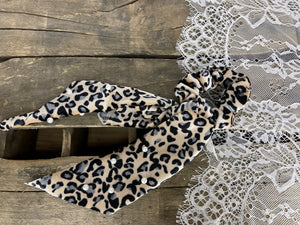 Scrunchies with tail-  Velvet Snow leopard